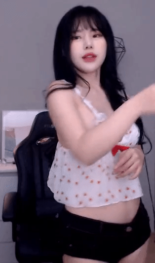 e8cbab801fc9b759d4ea3ccd4847b76a_1681524876_8246.gif